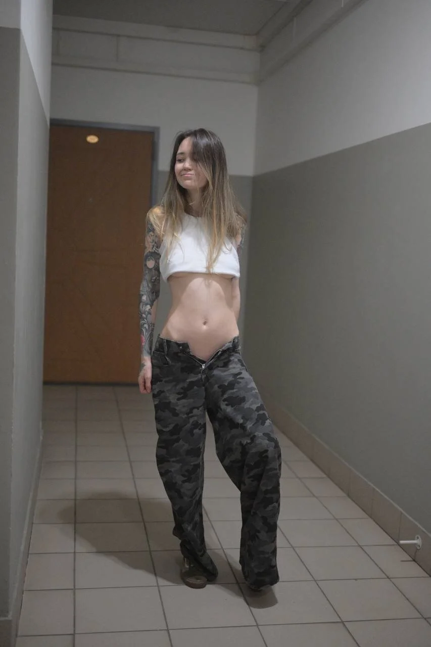 XXX Porn Photo of Nude Zero__Calories_ 35