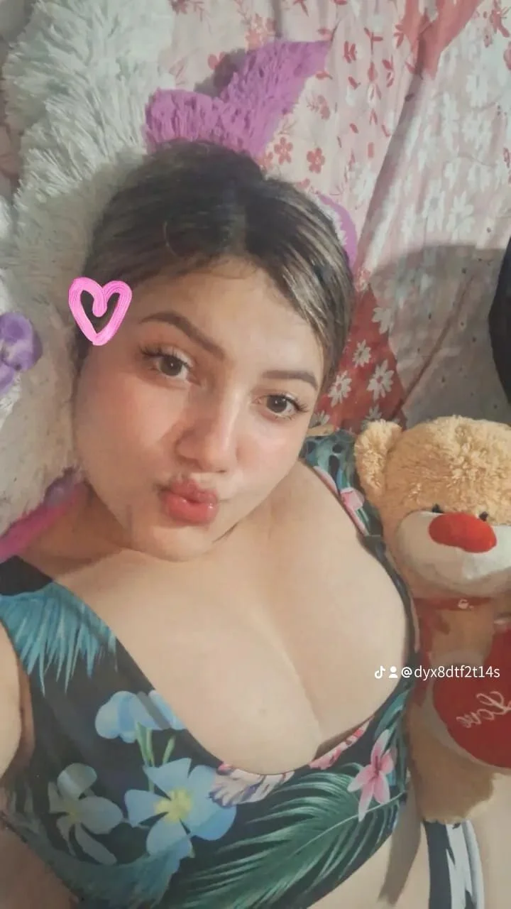 XXX Porn Photo of Nude hotlatinabeautiful 2