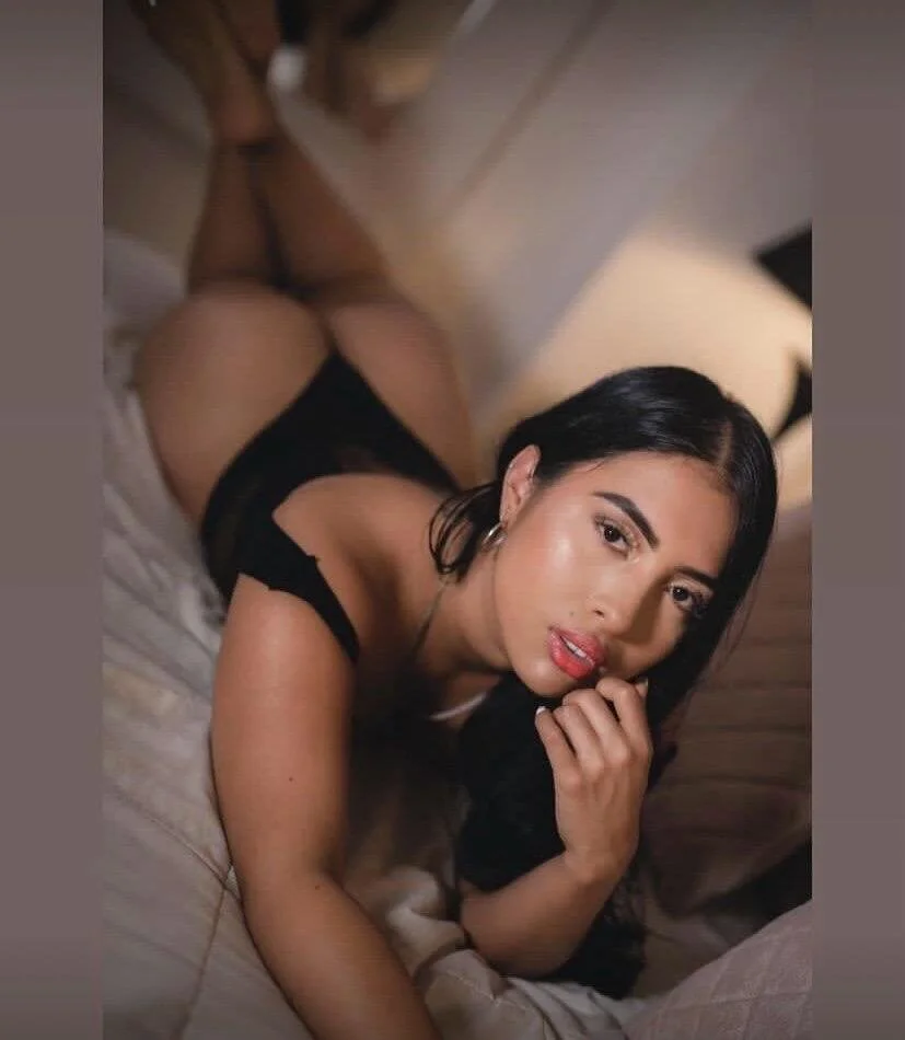XXX Porn Photo of Nude michele_jones 5