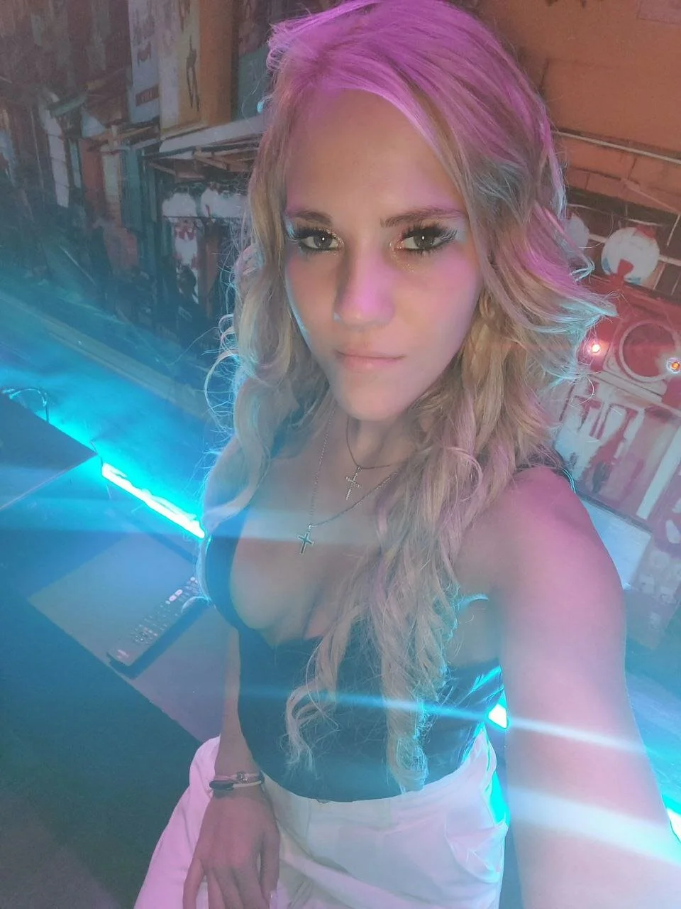 XXX Porn Photo of Nude Emmi_crystal 10