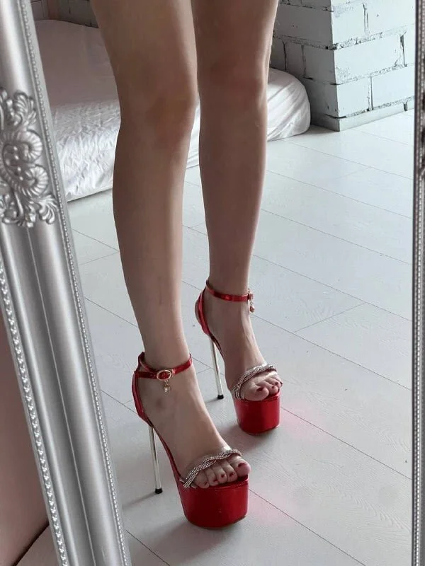 XXX Porn Photo of Nude GlossyVixen 5