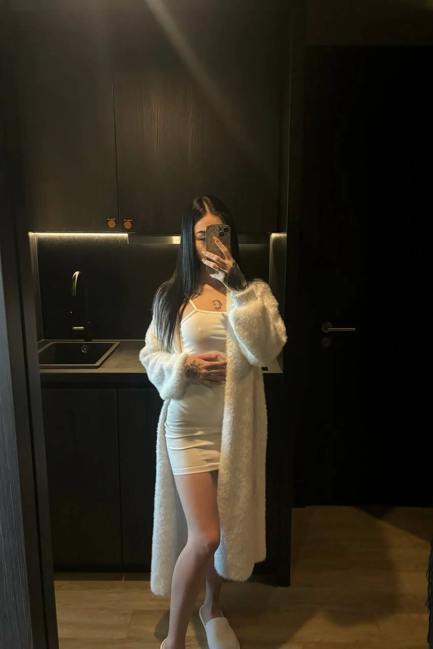 XXX Porn Photo of Nude _dkny_ 3