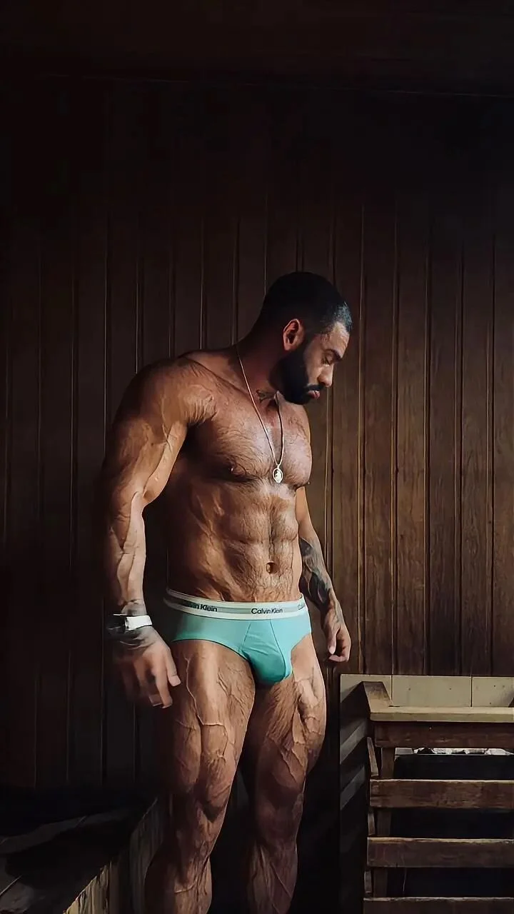 XXX Porn Photo of Nude henryhadesflirt 17