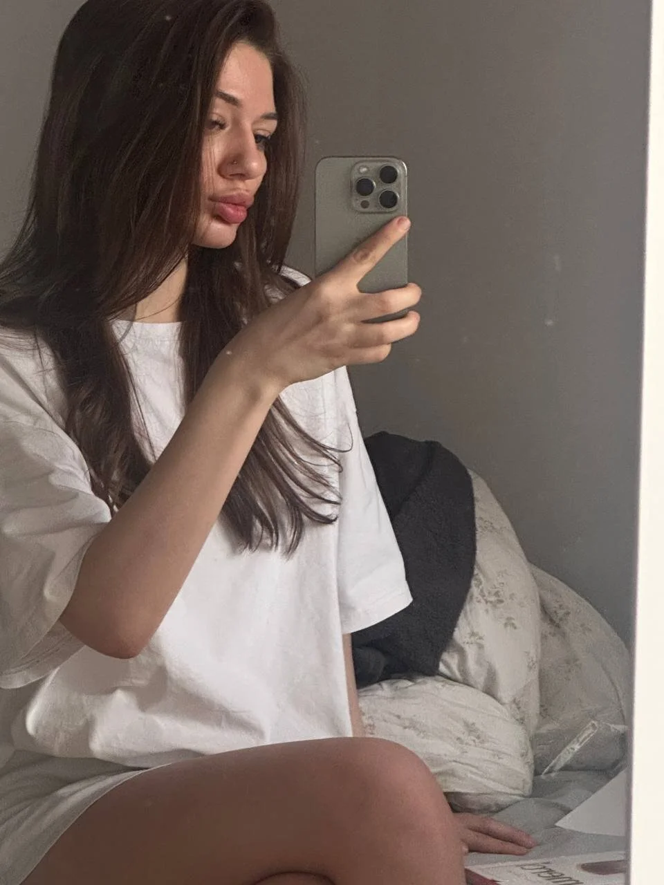 XXX Porn Photo of Nude YvonneJethro 12