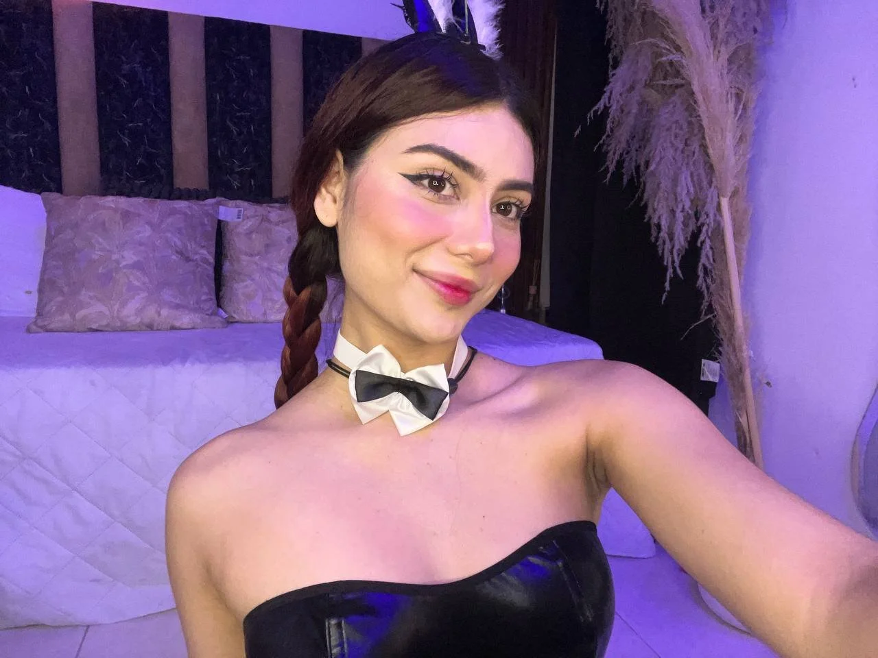 XXX Porn Photo of Nude Doll_kira_ 22
