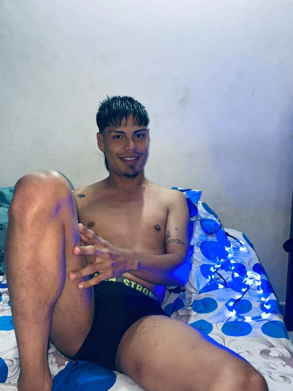 XXX Porn Photo of Nude Julian_Blaze7 1
