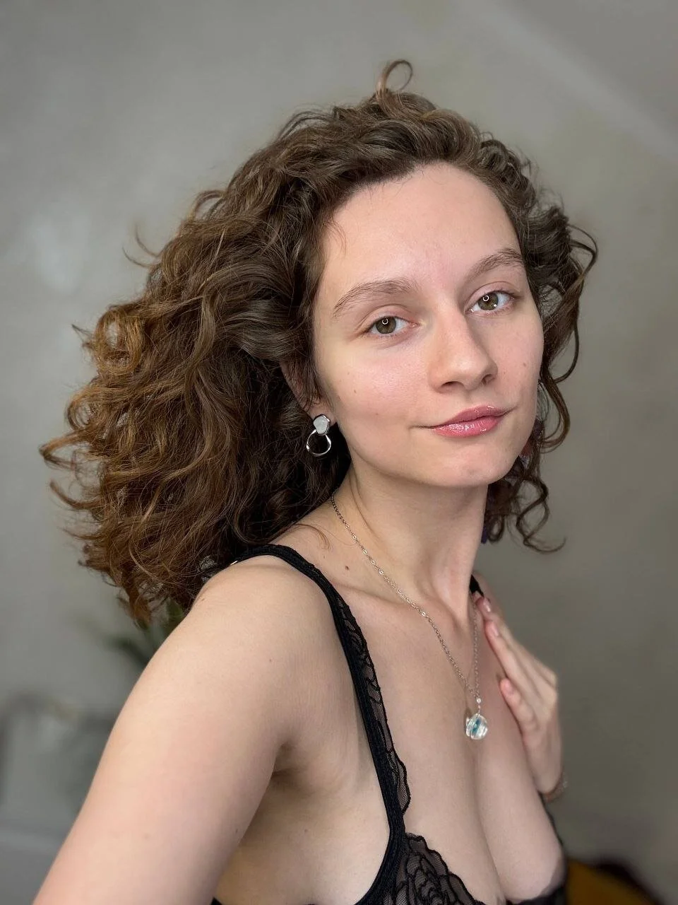 Leya_Curly