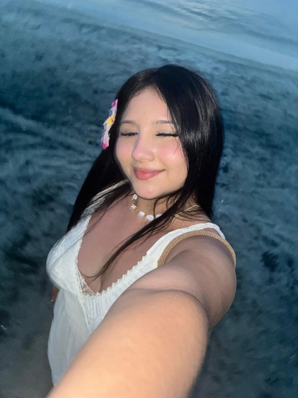 XXX Porn Photo of Nude AvyMilton 151