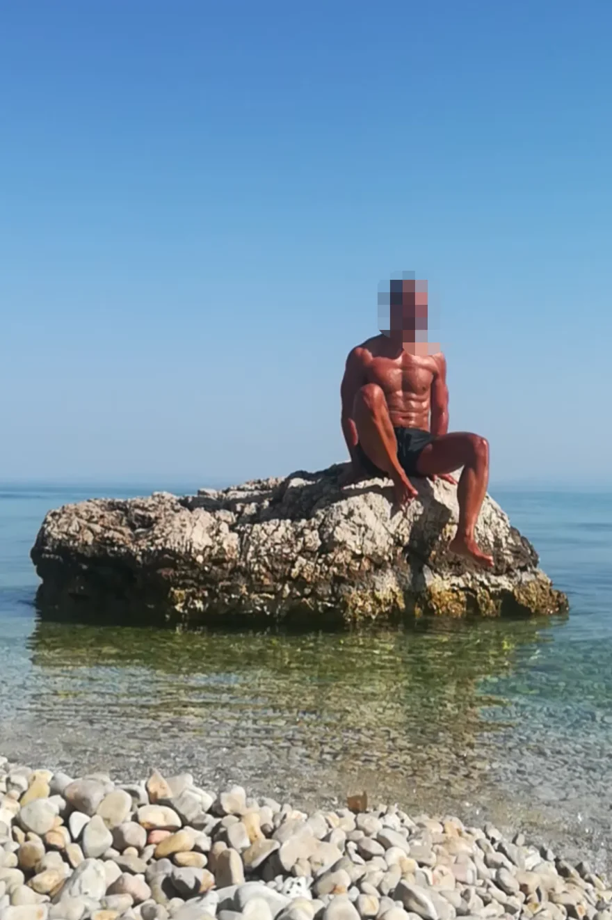 XXX Porn Photo of Nude GreekGuyOutdoors 1
