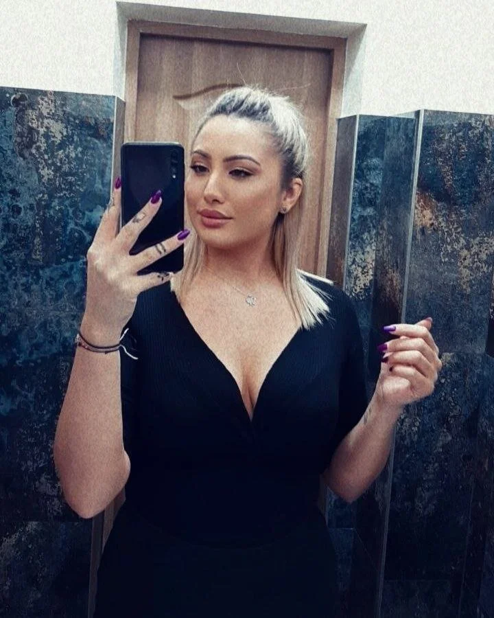 XXX Porn Photo of Nude LorenaFire 17