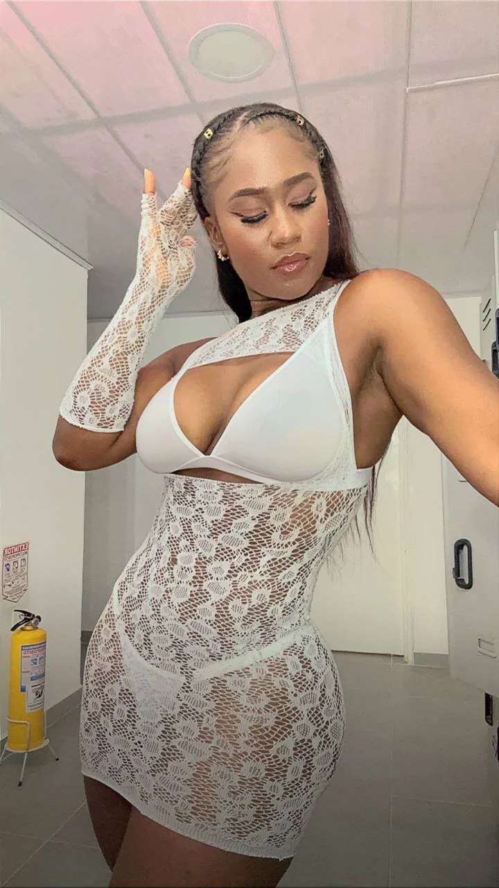 XXX Porn Photo of Nude TinnaCobb 109