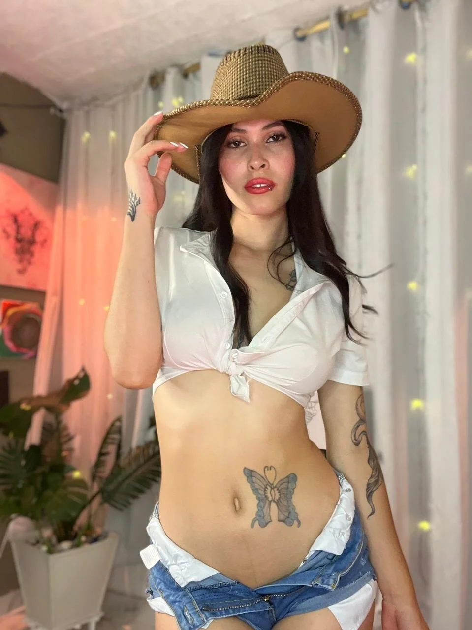 XXX Porn Photo of Nude carolinerousev 10