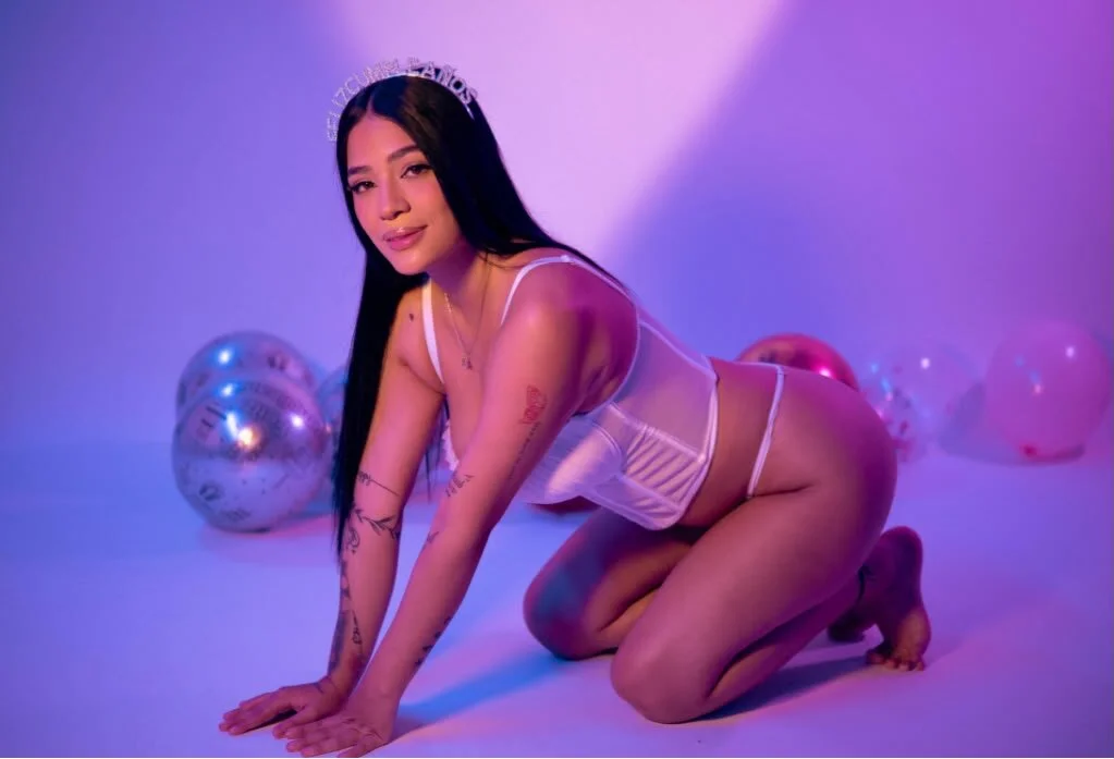 XXX Porn Photo of Nude laura_rouse_ 18