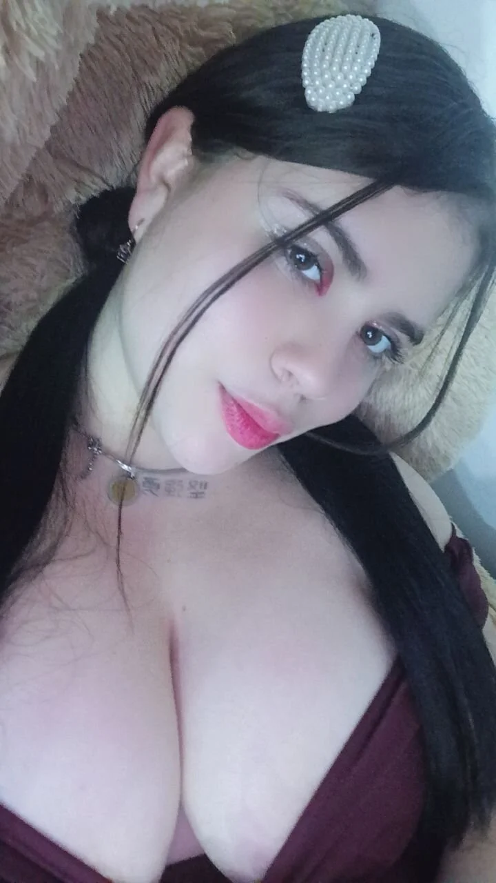 XXX Porn Photo of Nude ojitoos_02 4
