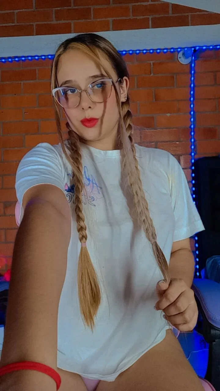 XXX Porn Photo of Nude cristalprincess_ 31