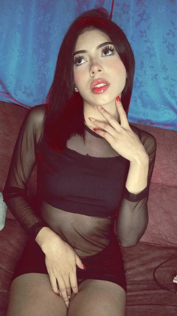 XXX Porn Photo of Nude VelinaHoney 8