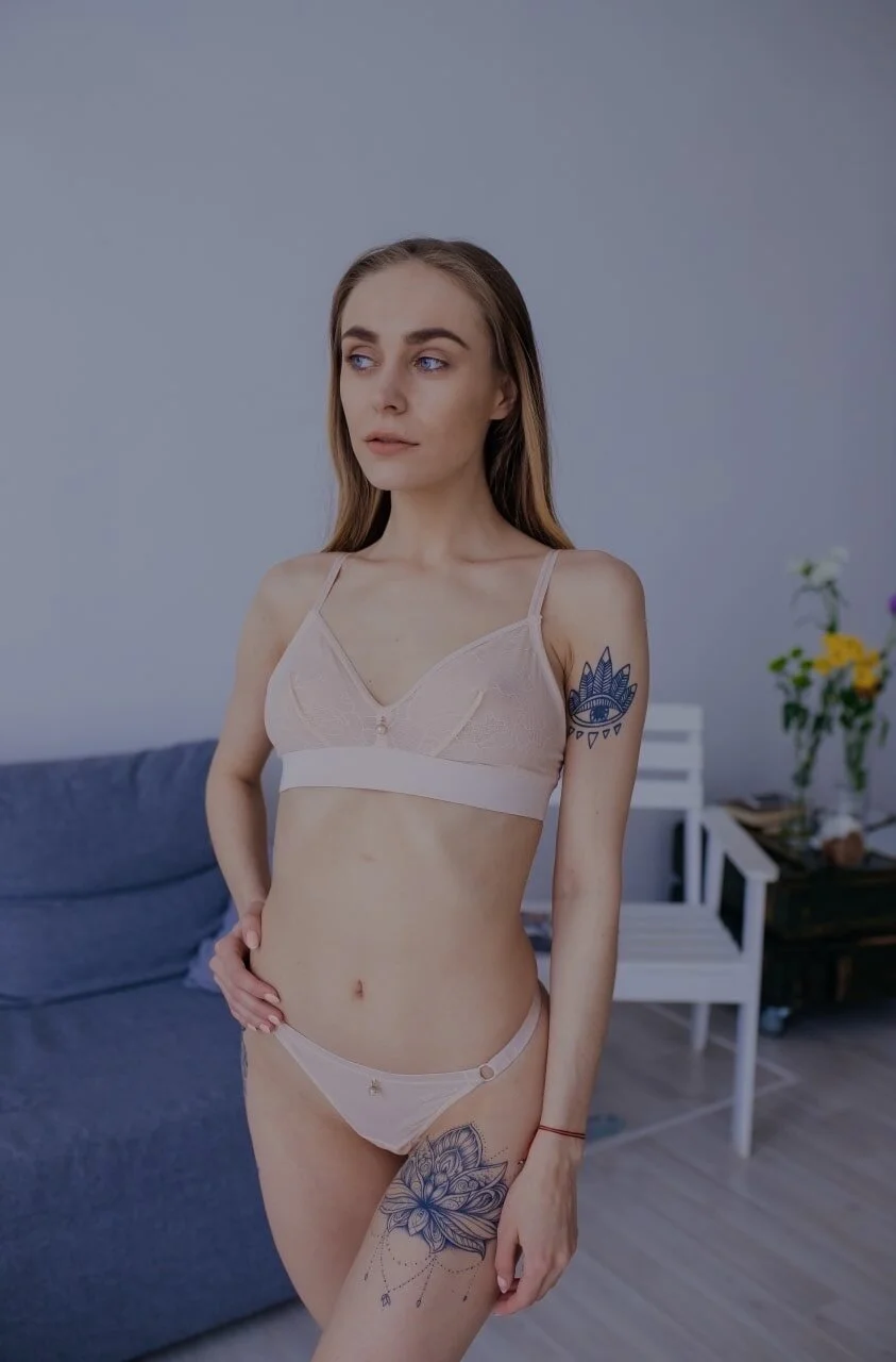 XXX Porn Photo of Nude White_angel_lu 1