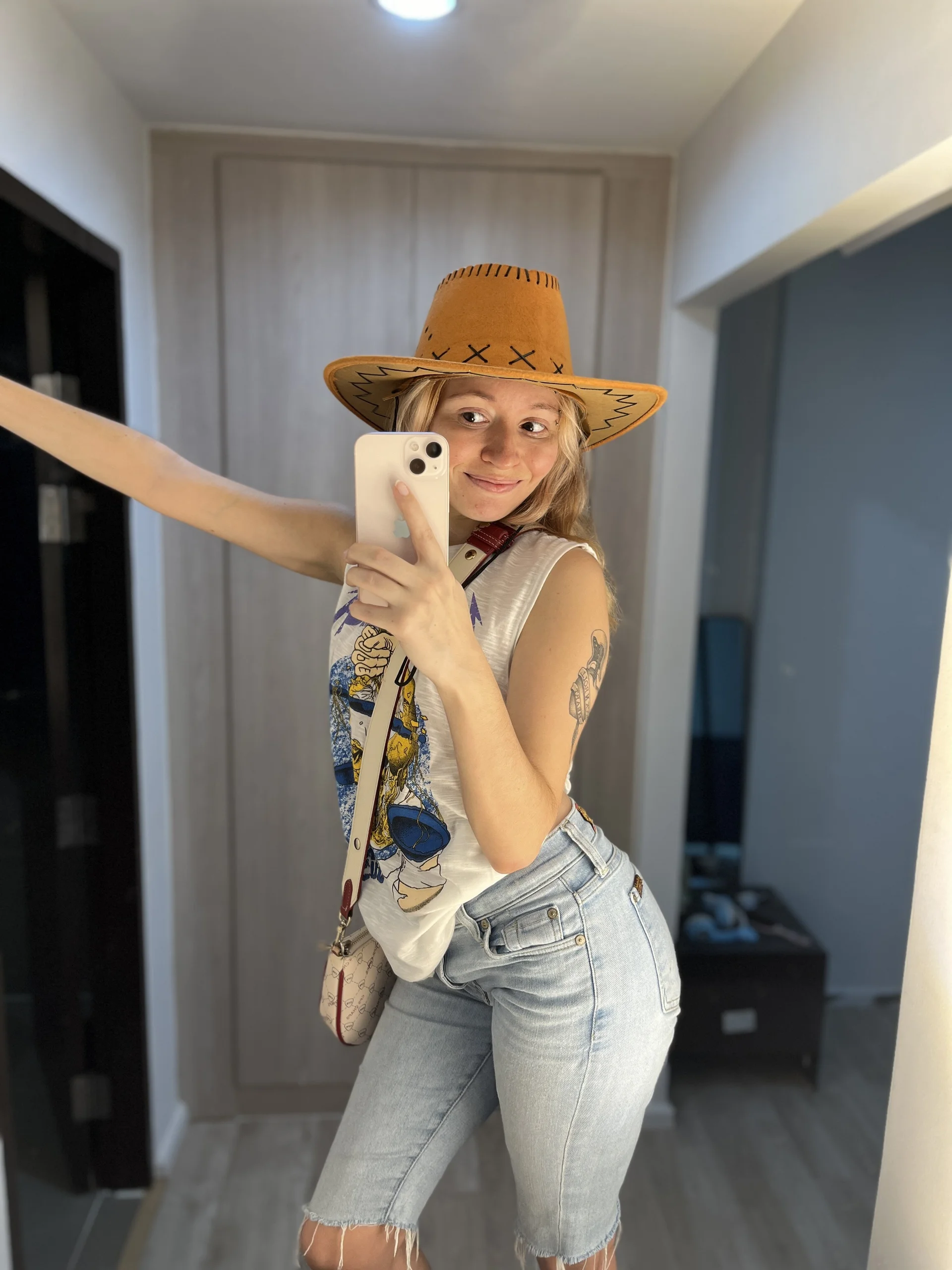XXX Porn Photo of Nude Mini_girl_do_it_better 11