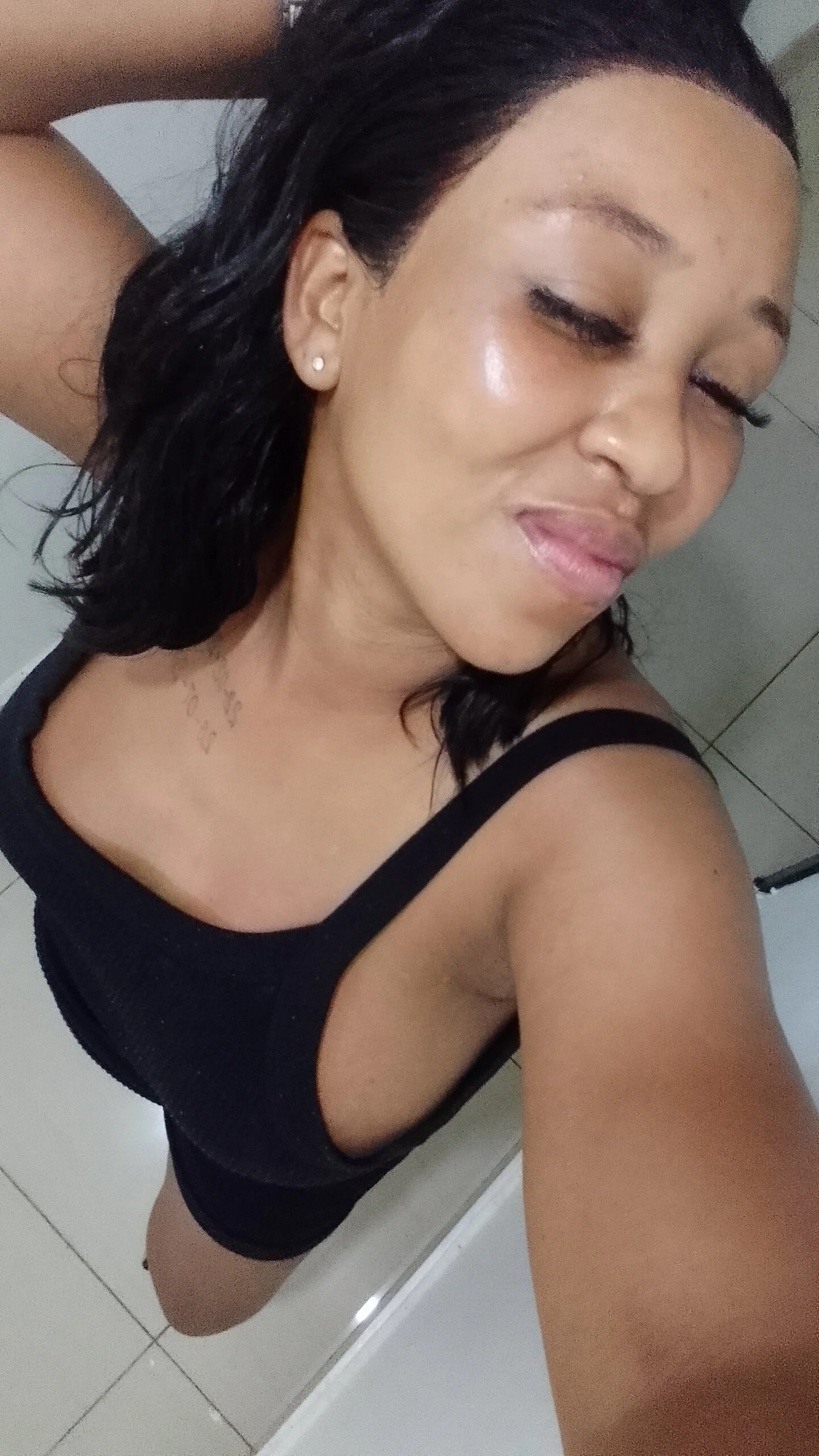 XXX Porn Photo of Nude roxxy1991 2