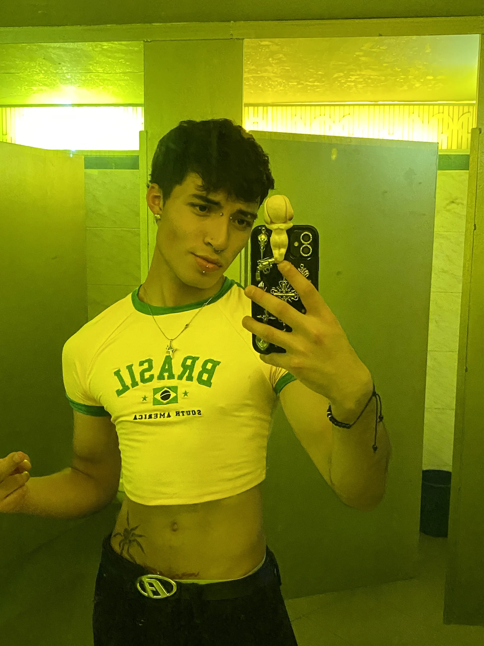 XXX Porn Photo of Nude dylan_fun18 38