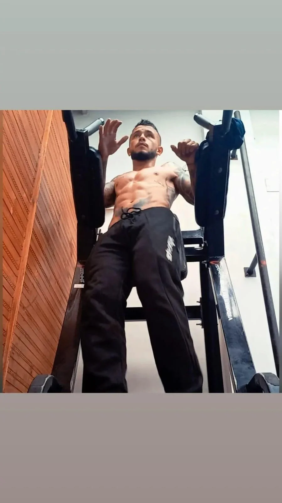 XXX Porn Photo of Nude sebastian_horny 5