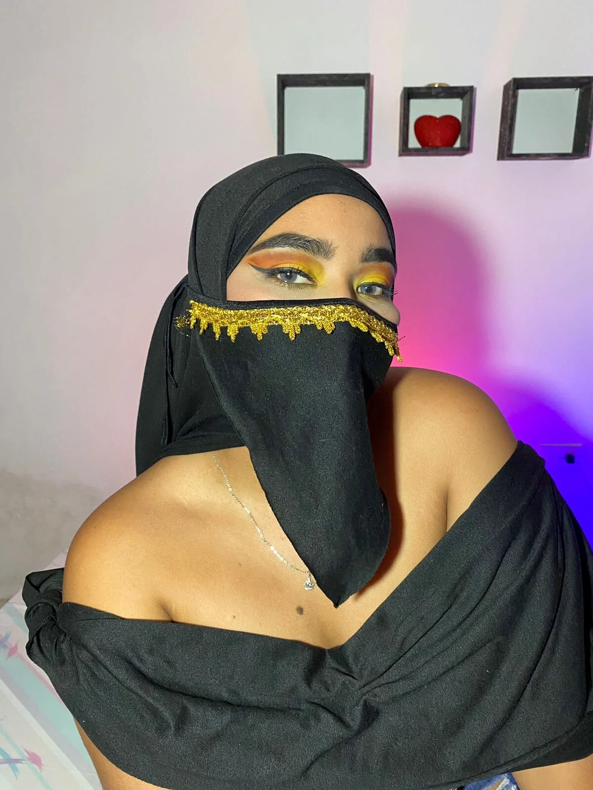 XXX Porn Photo of Nude leixy_amiri 1
