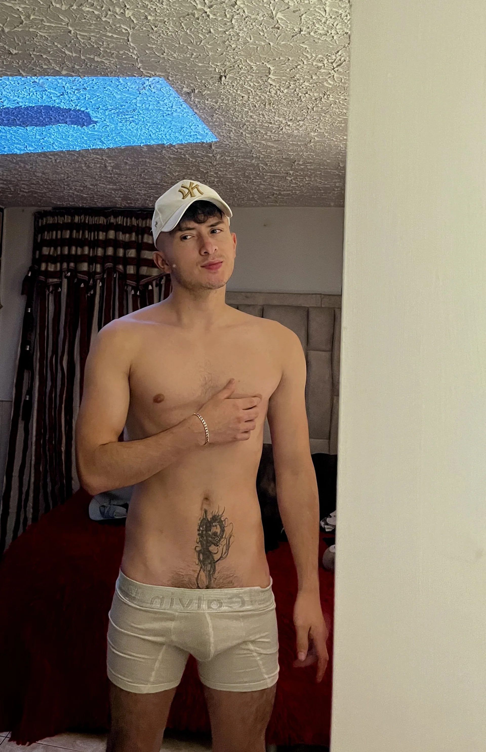 XXX Porn Photo of Nude santyago_taylor 27
