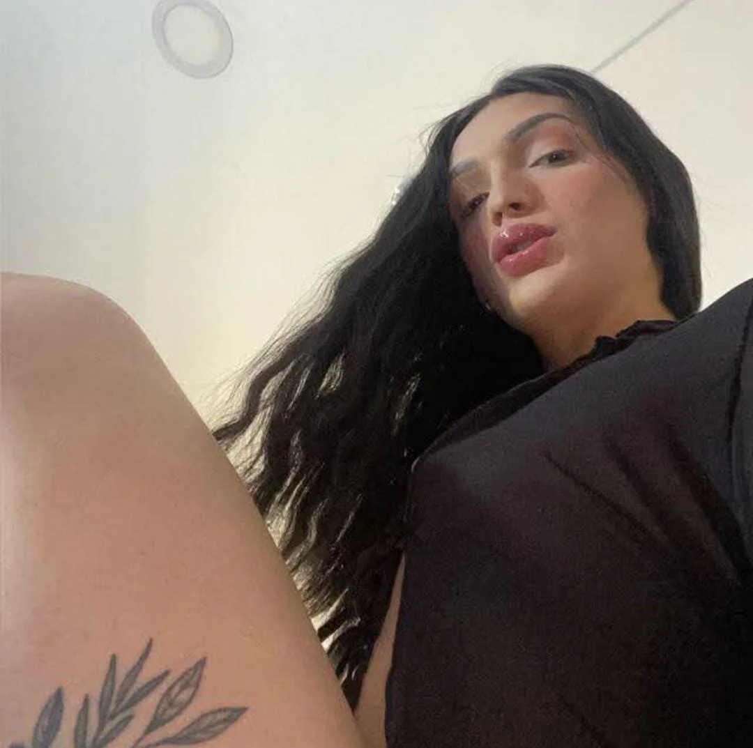 XXX Porn Photo of Nude x_isabella_x 1