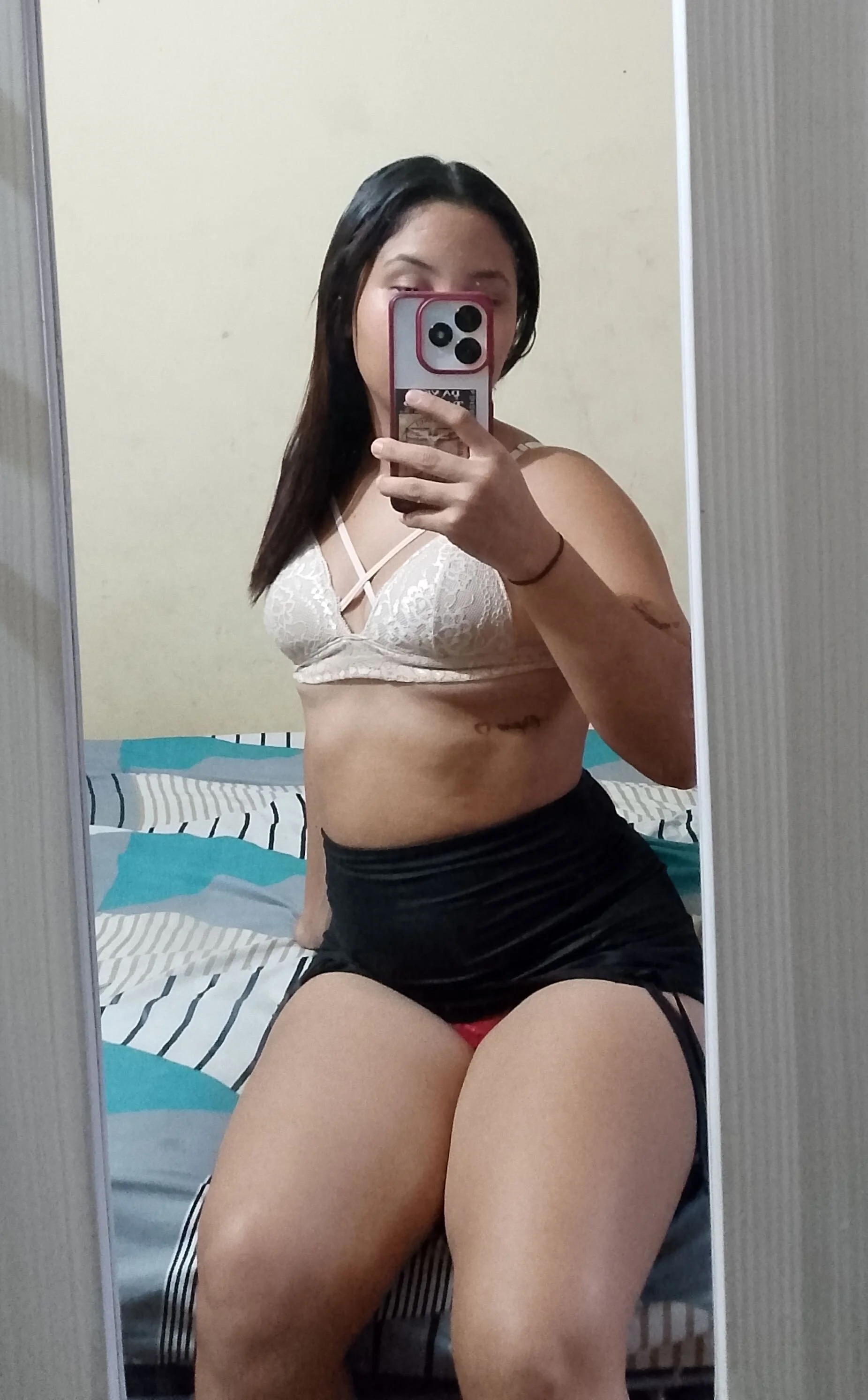 XXX Porn Photo of Nude mommy-hot-valeria 5