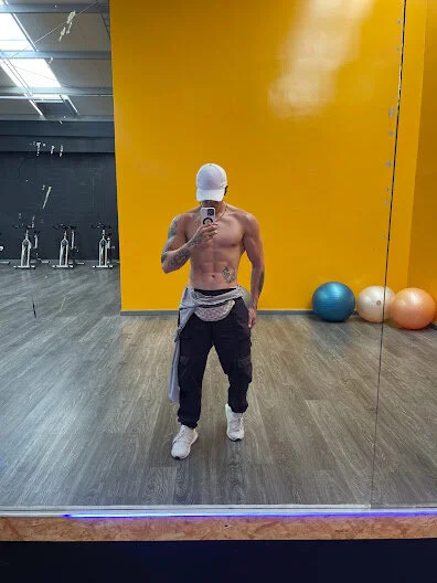 XXX Porn Photo of Nude strongboy_ 2