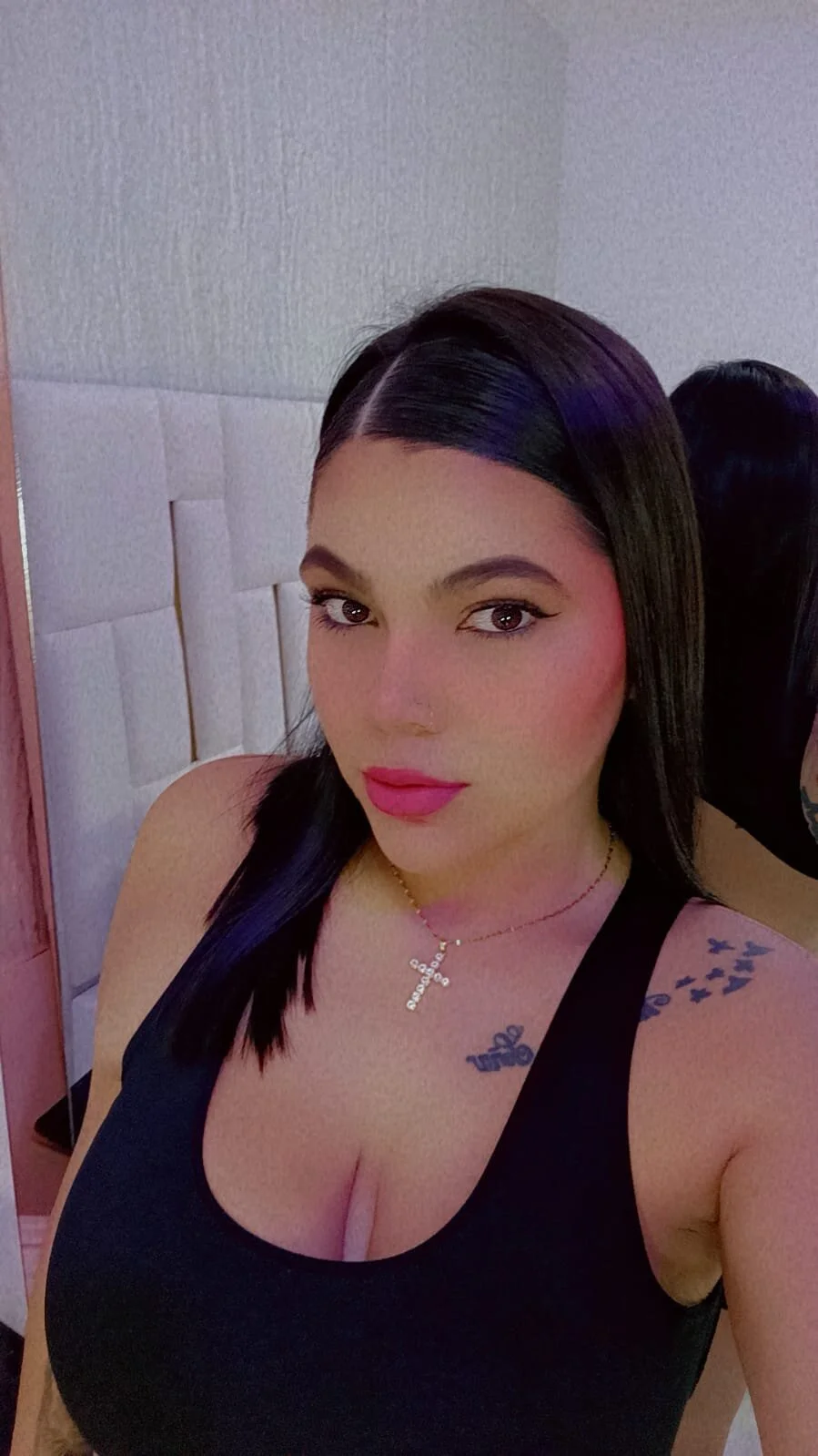 XXX Porn Photo of Nude hillary_uckerman_ 31
