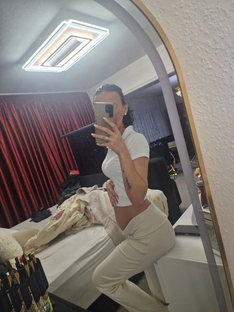 XXX Porn Photo of Nude PregnantEmilia 3