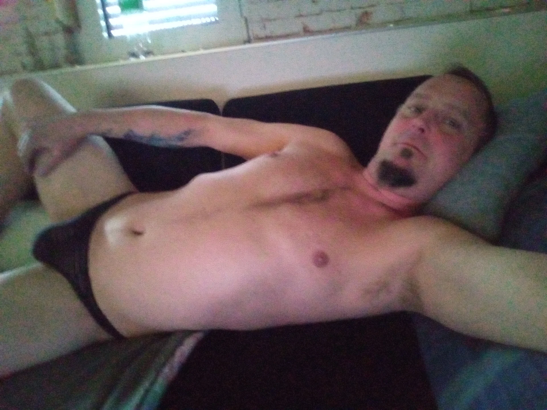 XXX Porn Photo of Nude Majorronny 9