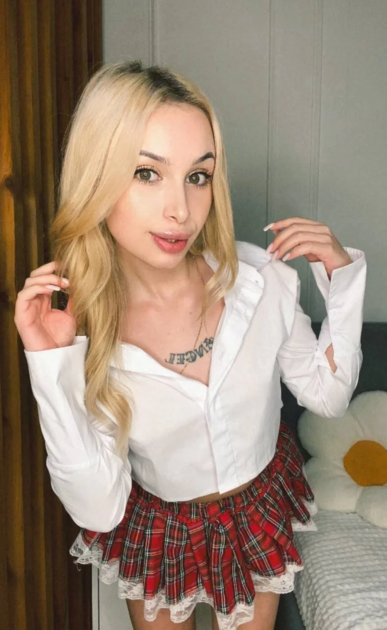 XXX Porn Photo of Nude LanaMiracle 3
