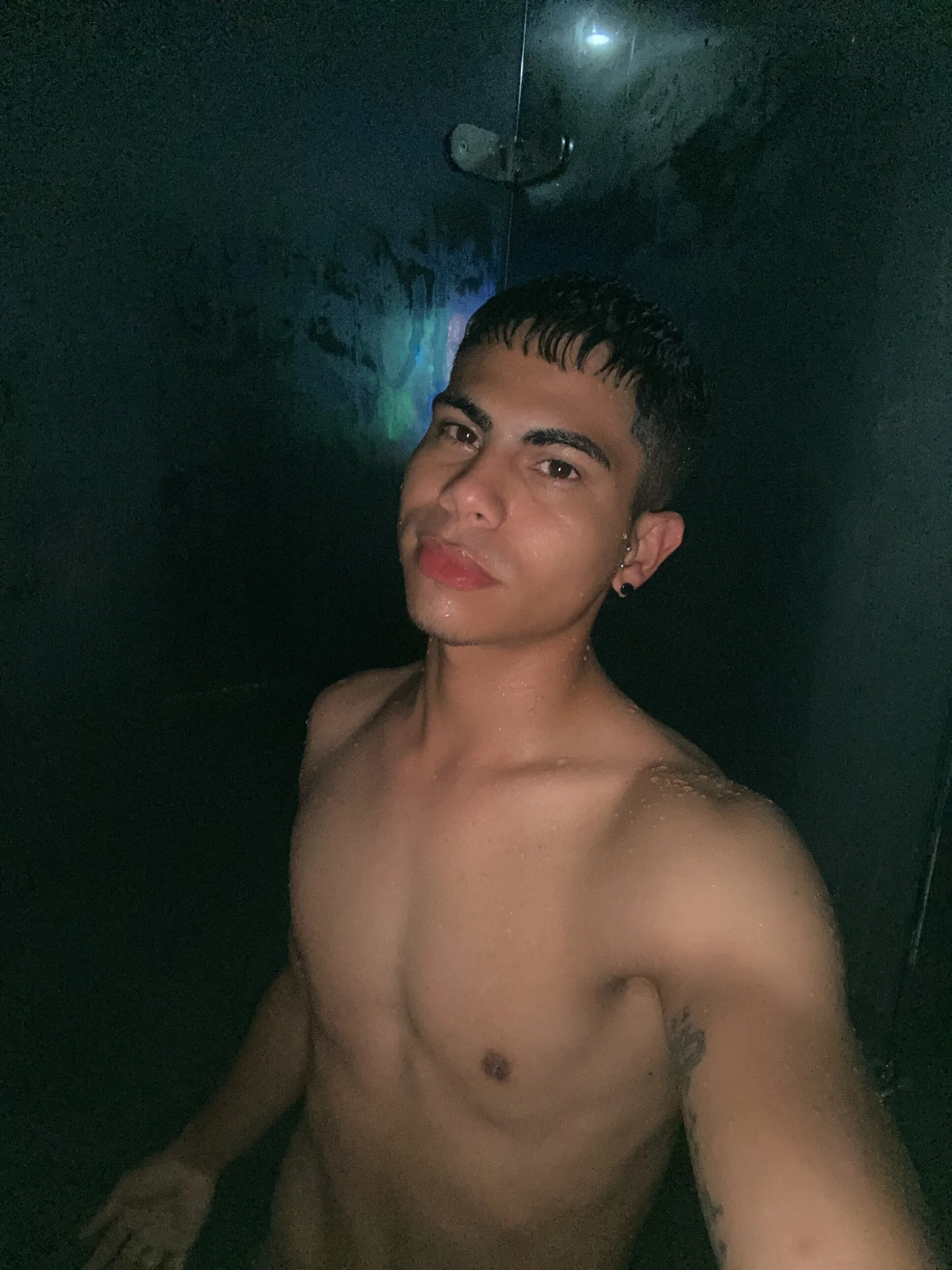 XXX Porn Photo of Nude Danielkrdenass 32