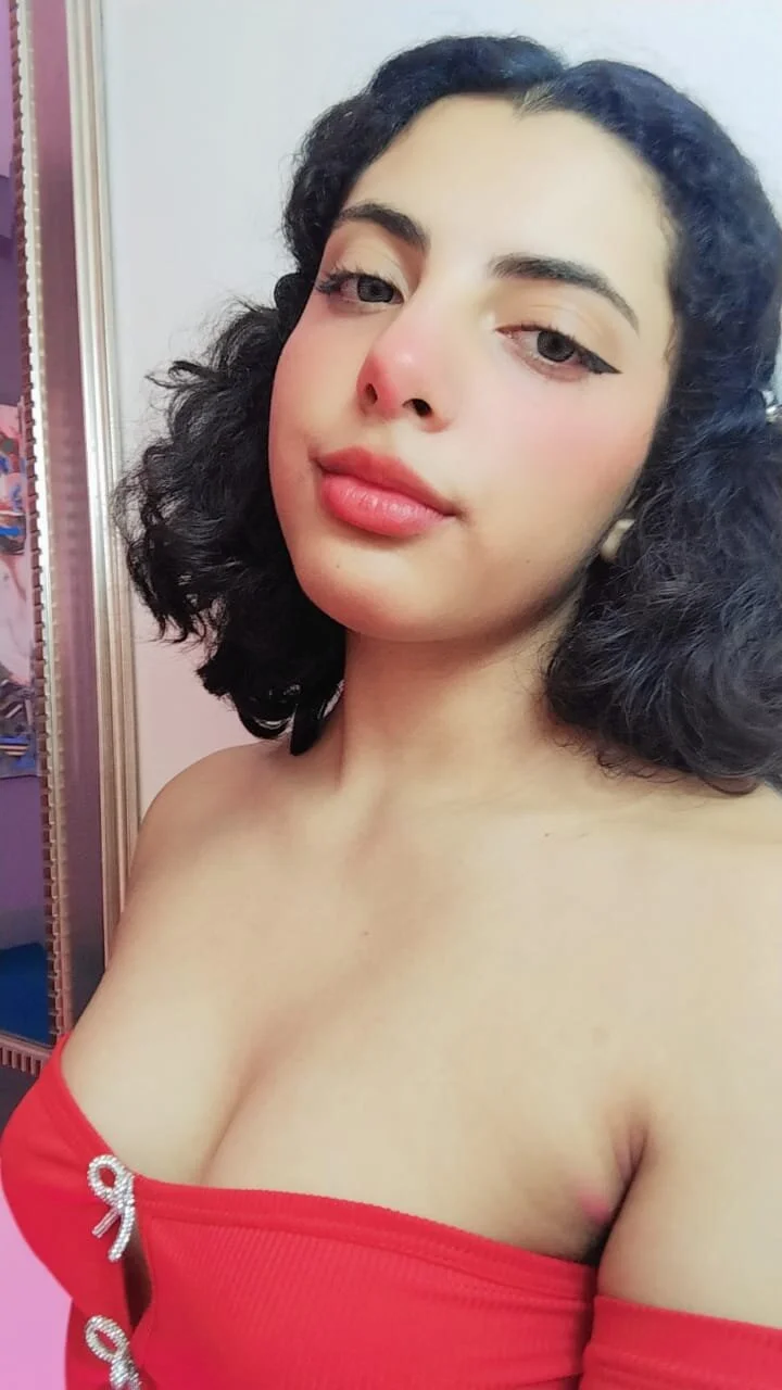 XXX Porn Photo of Nude Alessiia__ 32