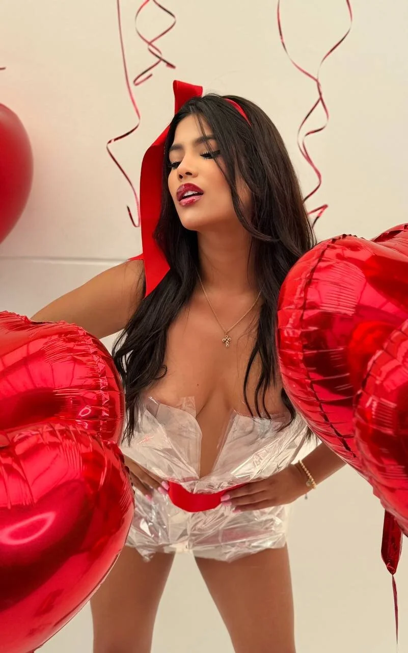 XXX Porn Photo of Nude OneInAMillionXXX 98