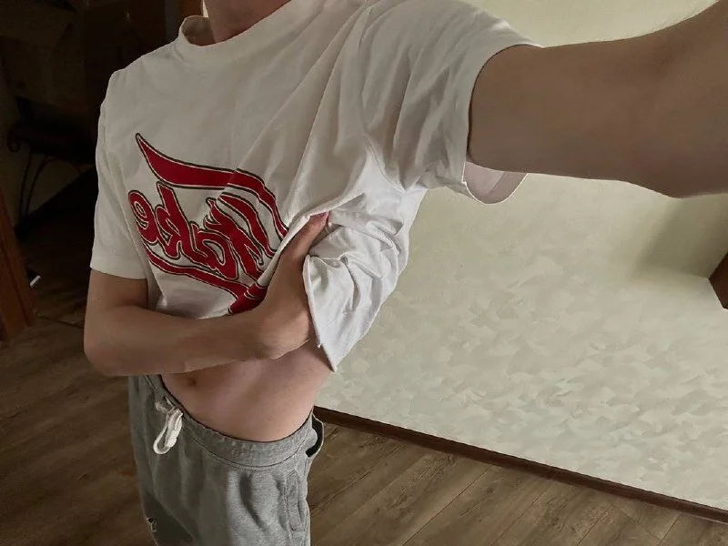 XXX Porn Photo of Nude Peach_boy1 2