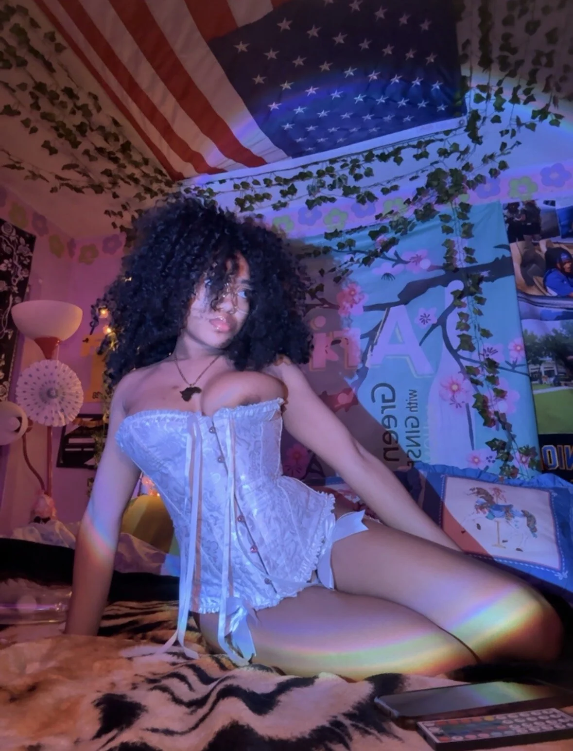 XXX Porn Photo of Nude lifeoftt_19xx 549