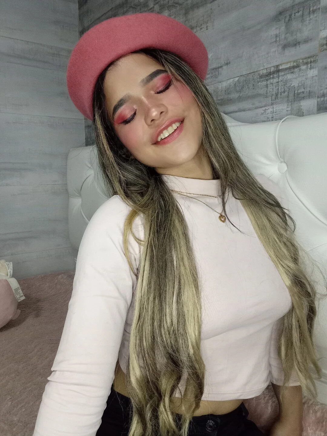 XXX Porn Photo of Nude AvrillThomas 41