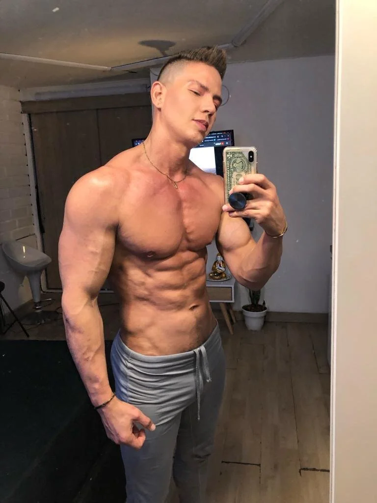 XXX Porn Photo of Nude AdanXanders 12