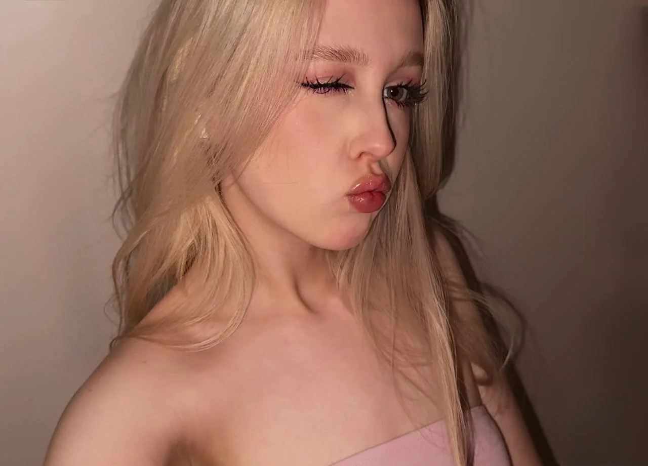 XXX Porn Photo of Nude alicewonderyou 11