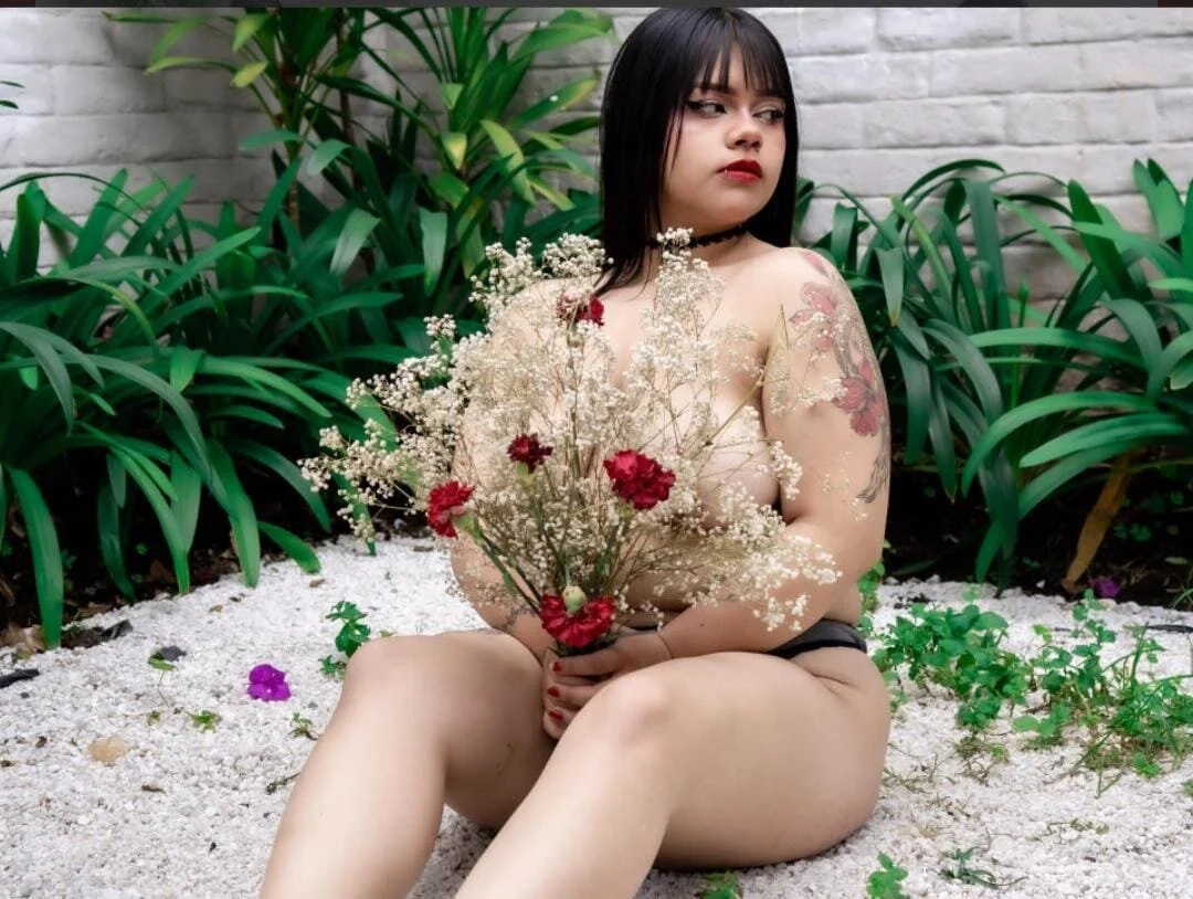 XXX Porn Photo of Nude swwet_bonnie 4