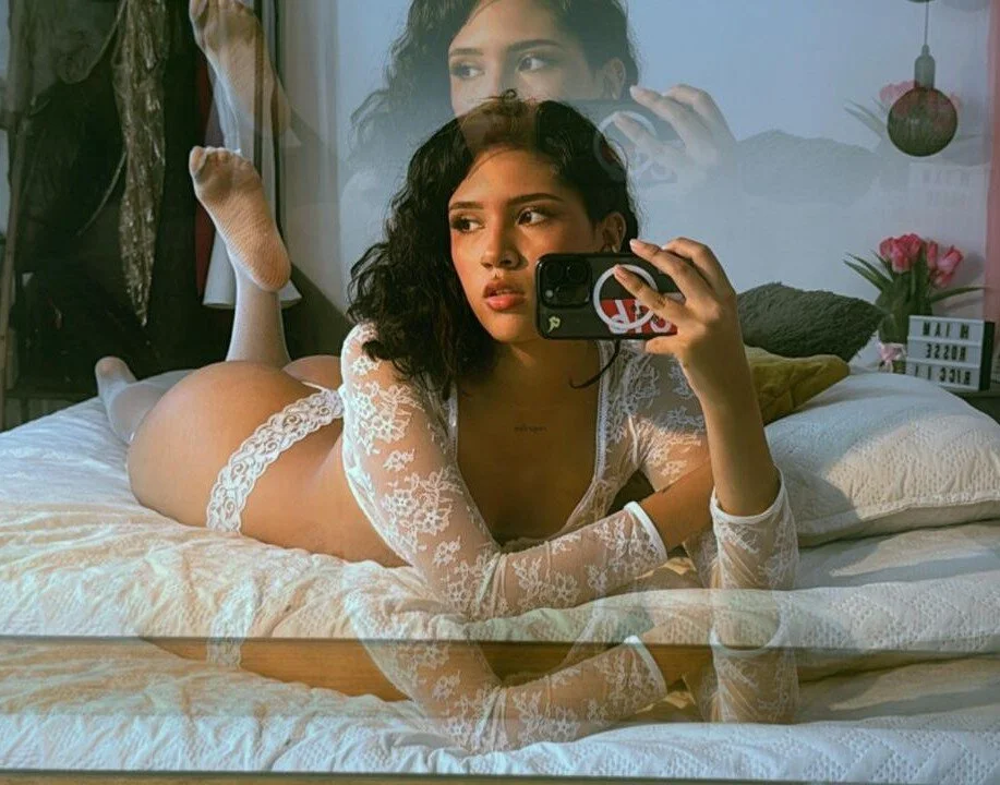 XXX Porn Photo of Nude RoseEverhart1 4