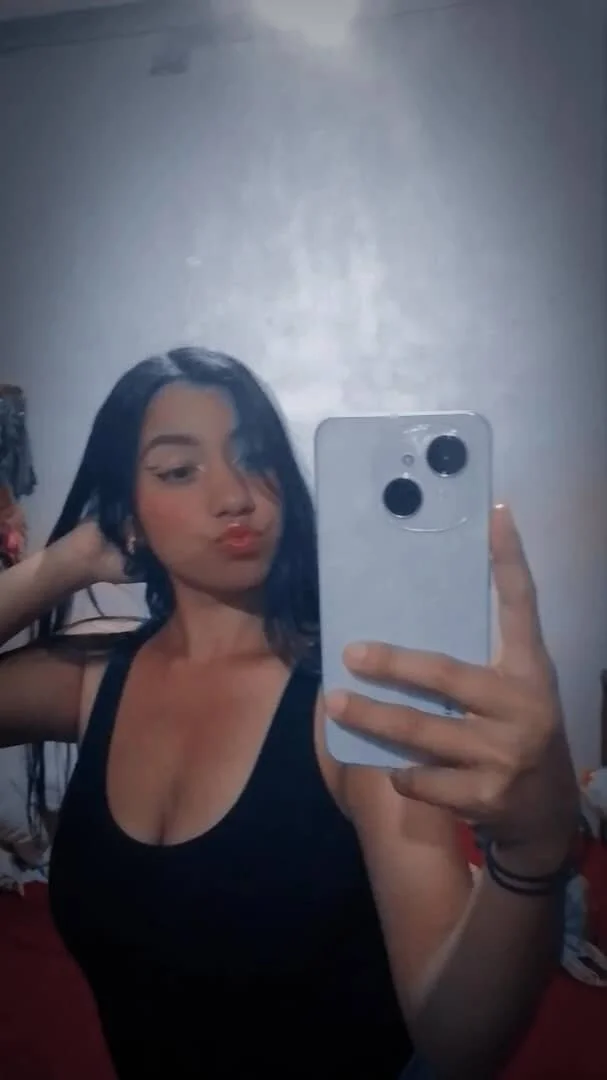 XXX Porn Photo of Nude Sjshwhwh 3