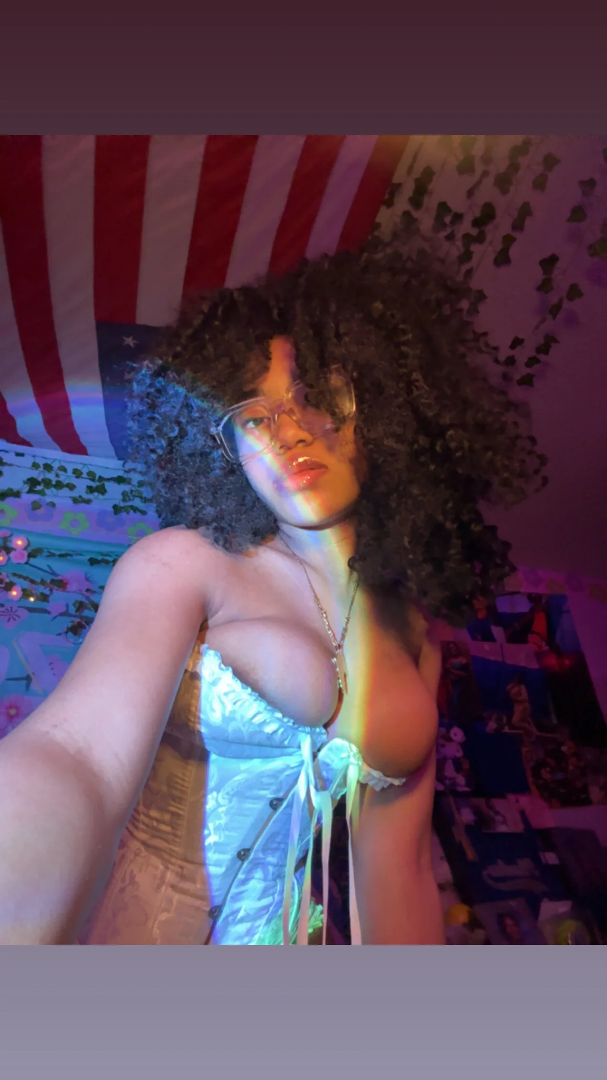 XXX Porn Photo of Nude lifeoftt_19xx 470