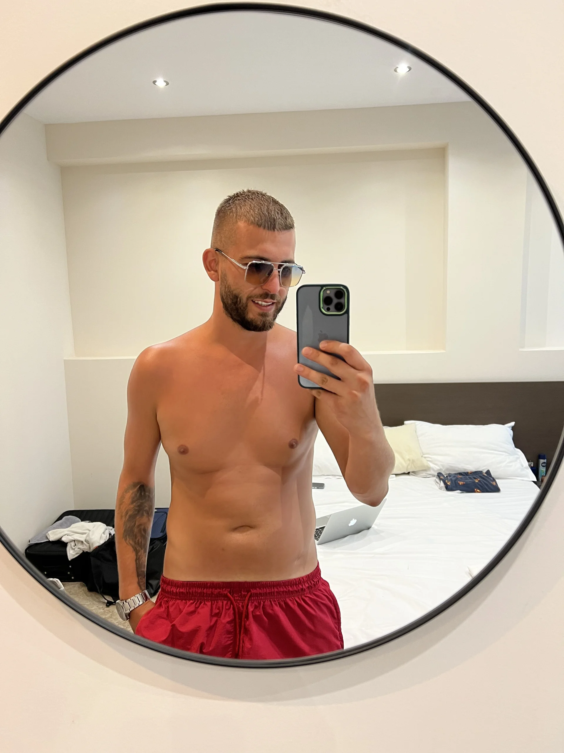 XXX Porn Photo of Nude Pablo_Hornyguy95 10