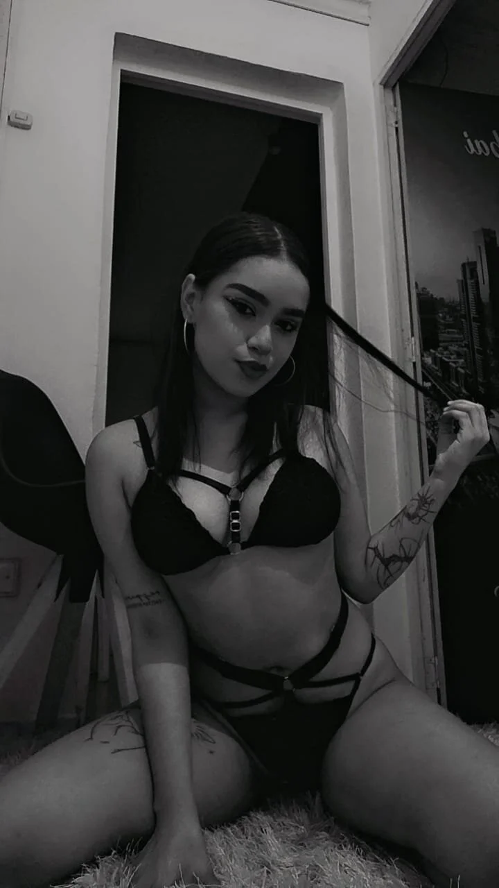 XXX Porn Photo of Nude coraline_v 19