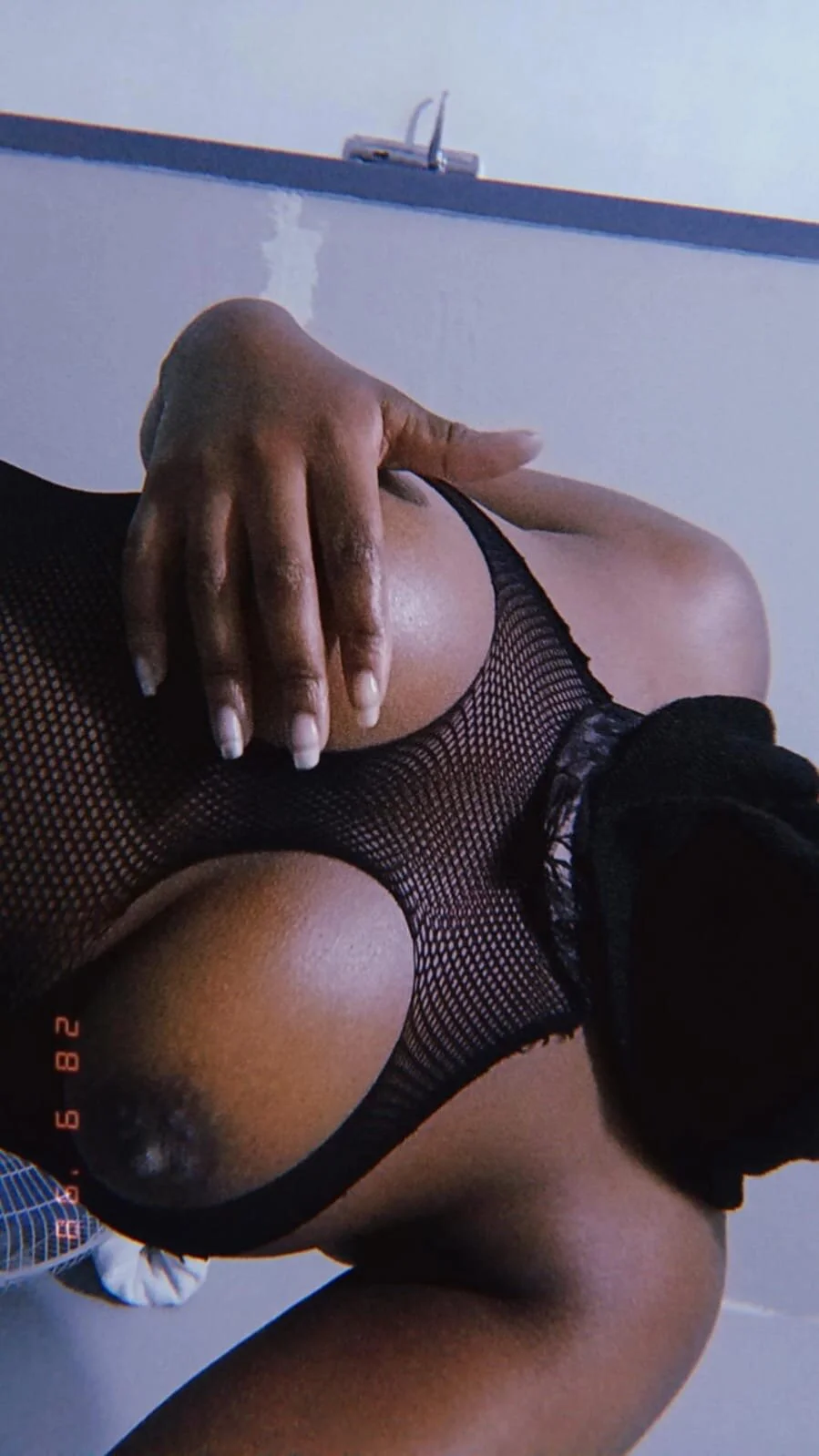 XXX Porn Photo of Nude petite_bee 4