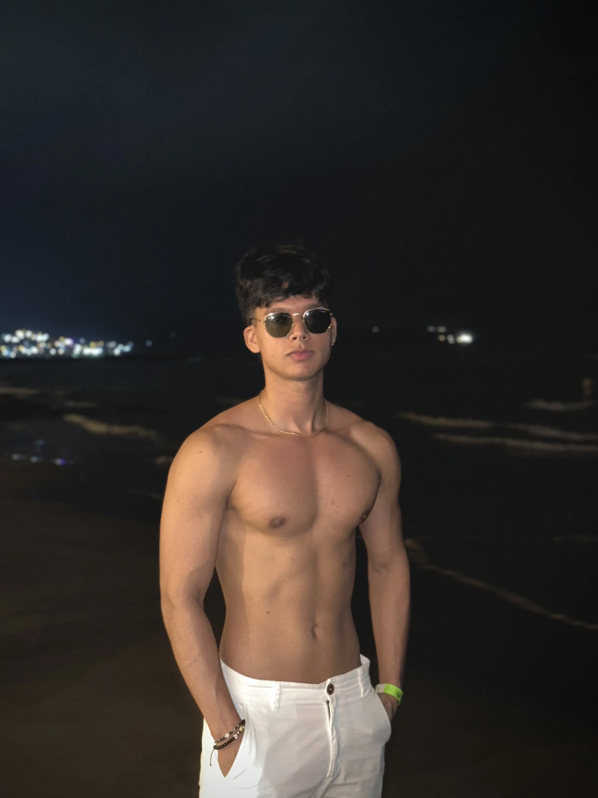 XXX Porn Photo of Nude lous_g 1